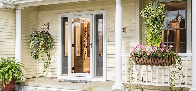screen door installation in Lakeland Village
