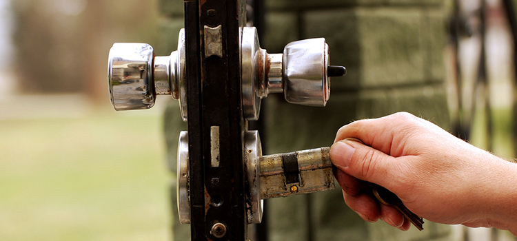 front door latch repair Lakeland Village